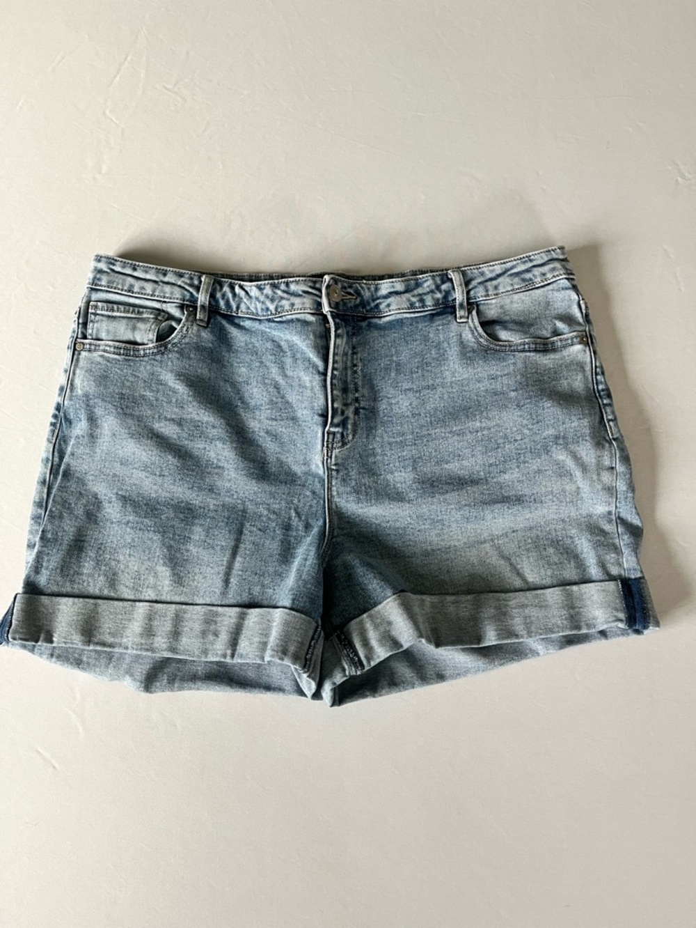 Hudson Jeans Light Blue Rolled Hem Denim Shorts 18